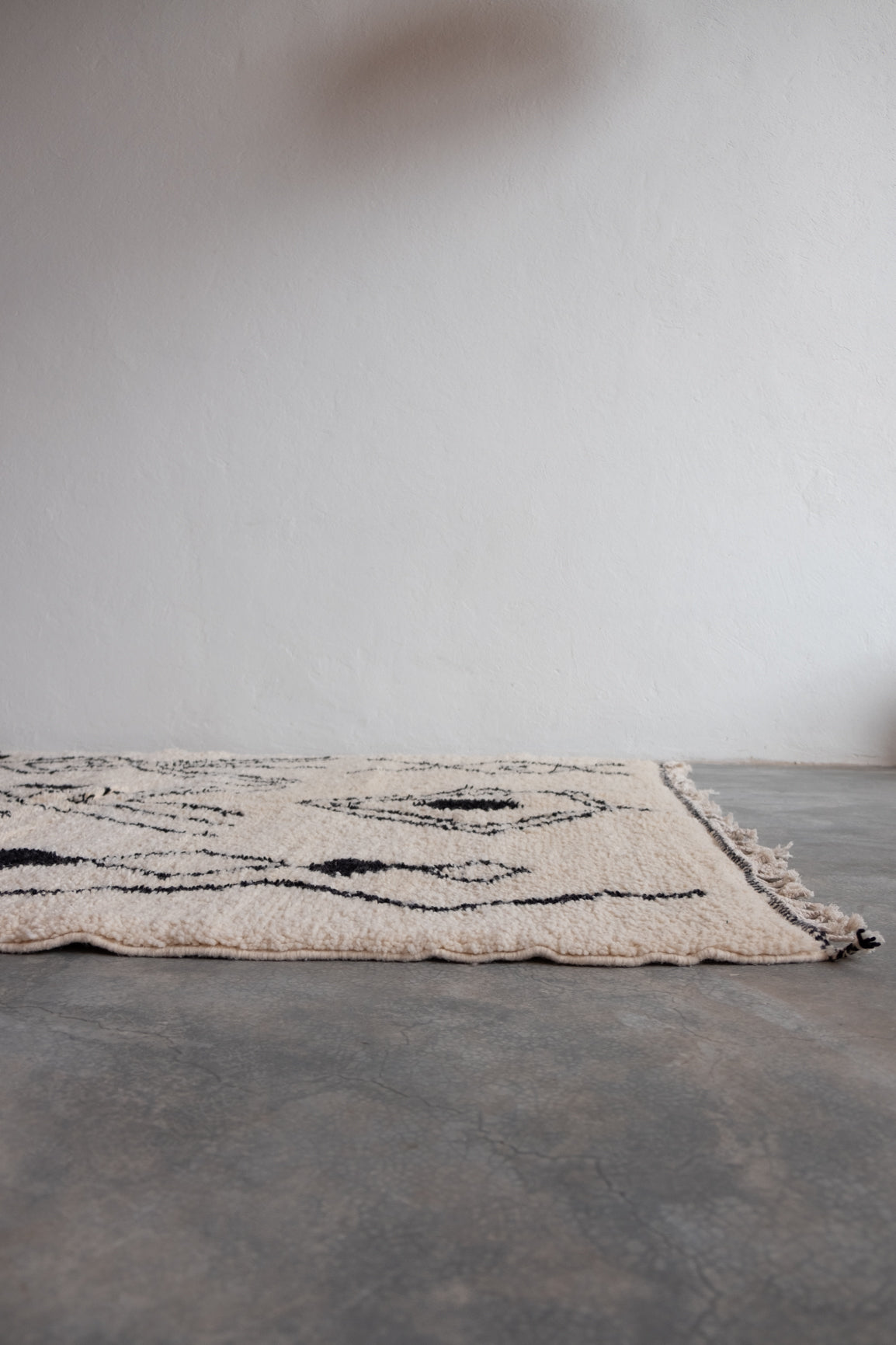 Azilal Moroccan Rug - 5'2'' x 7'8" - AZ402