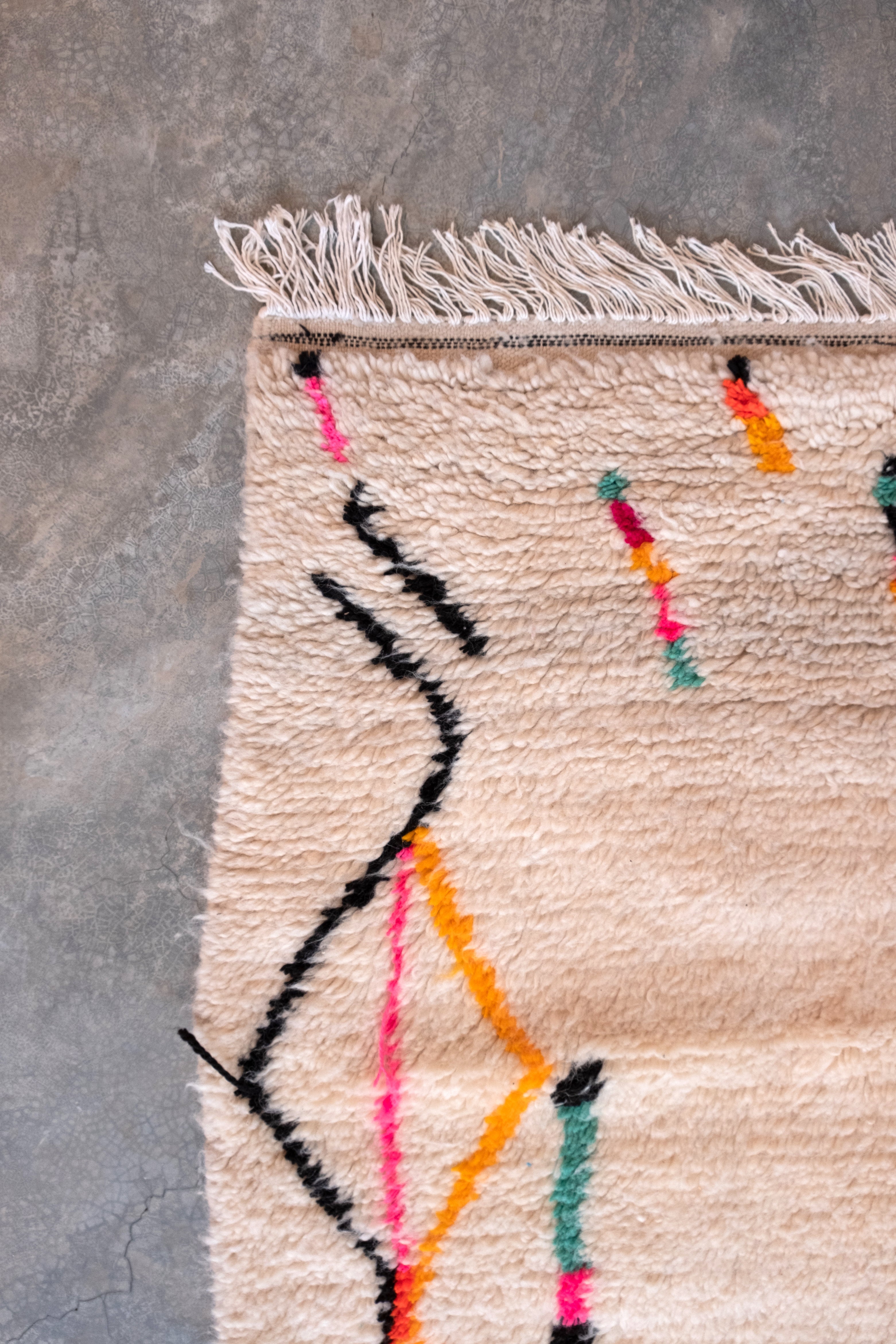 Azilal Moroccan Rug - 5'3" x 6'4" - AZ409