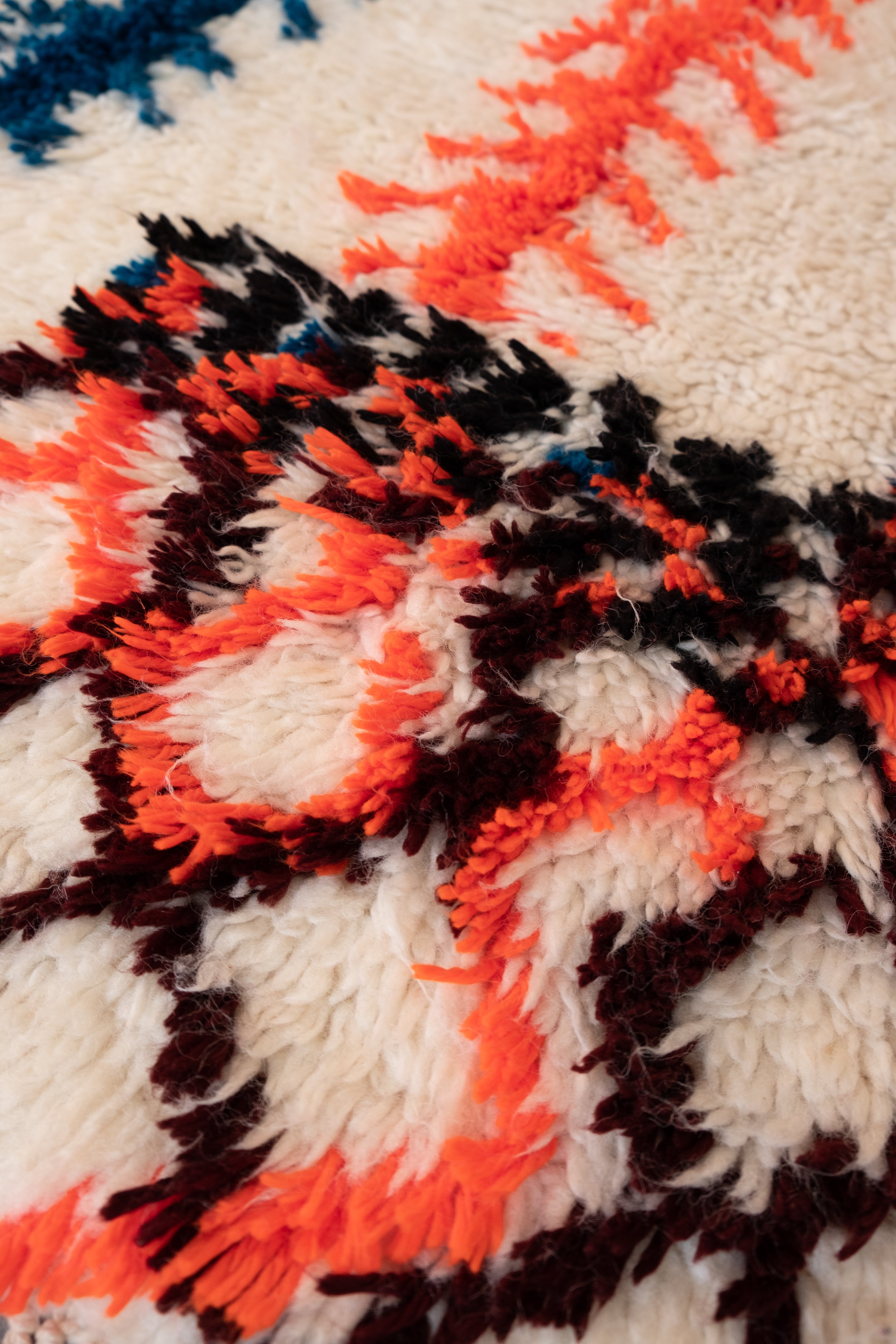 Azilal Moroccan Rug - 4'4" x 8'5" - AZ414