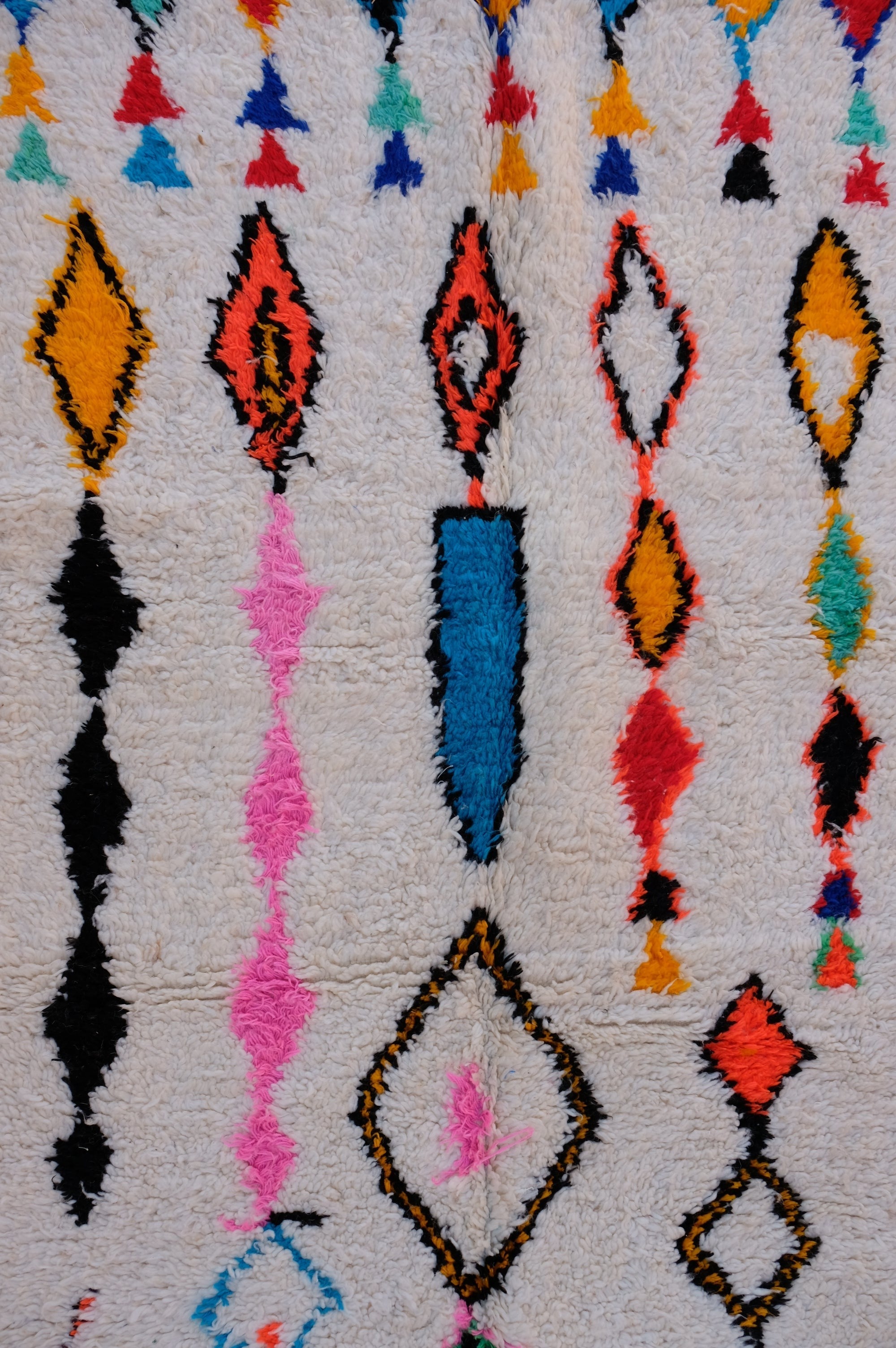 Azilal Moroccan Rug - 4'5'' x 7'10" - AZ107