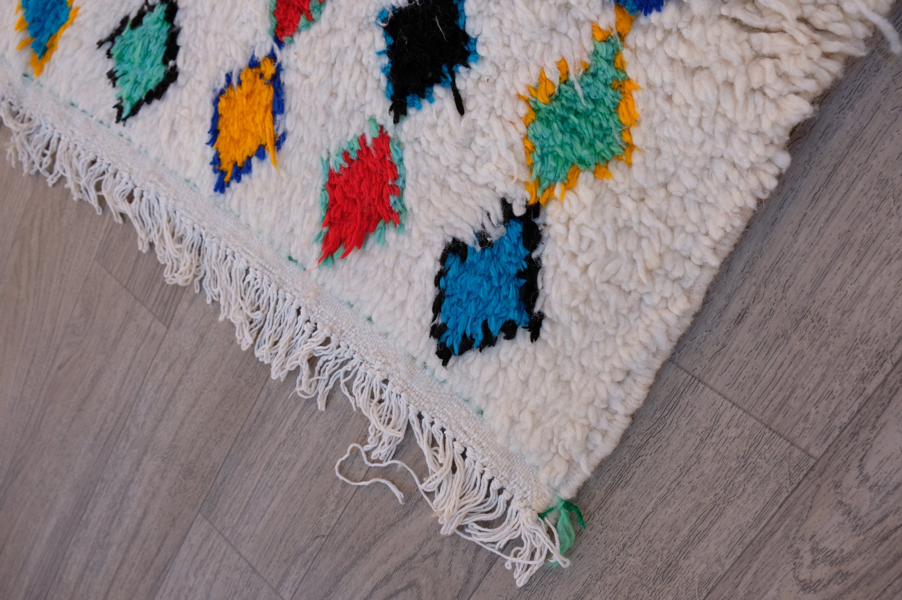 Azilal Moroccan Rug - 4'5'' x 7'10" - AZ107