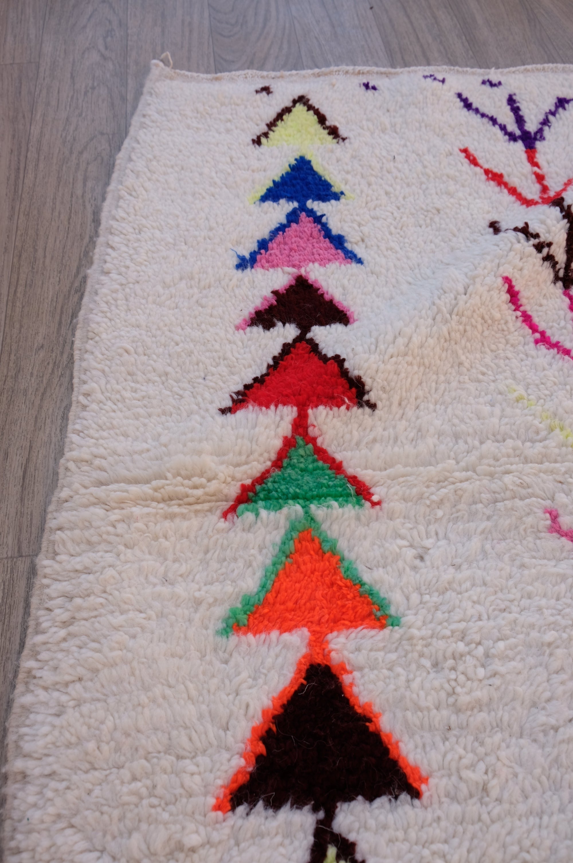 Azilal Moroccan Rug - 4'11'' x 7'10" - AZ109