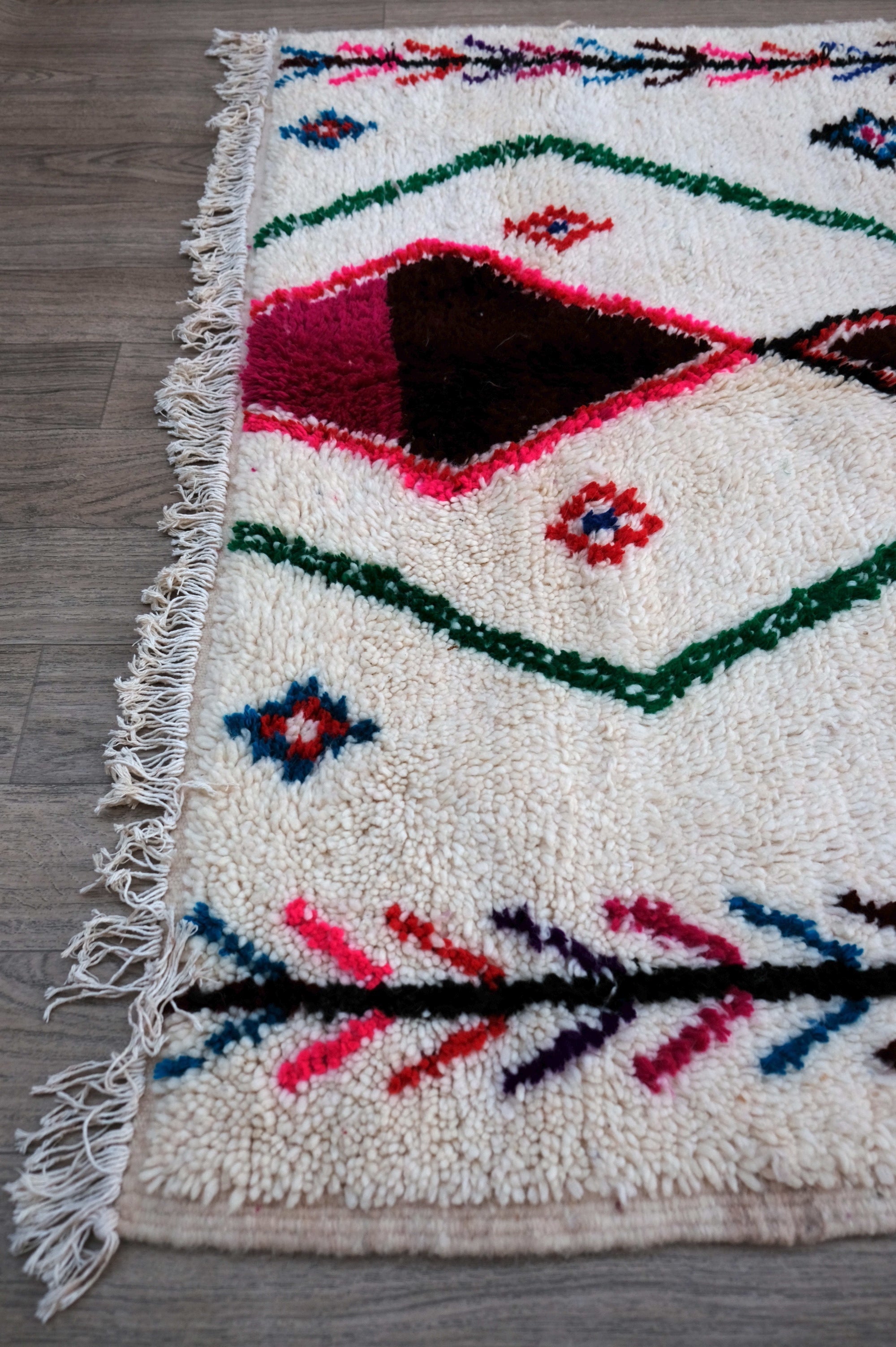 Azilal Moroccan Rug - 4'11'' x 9'2" - AZ111