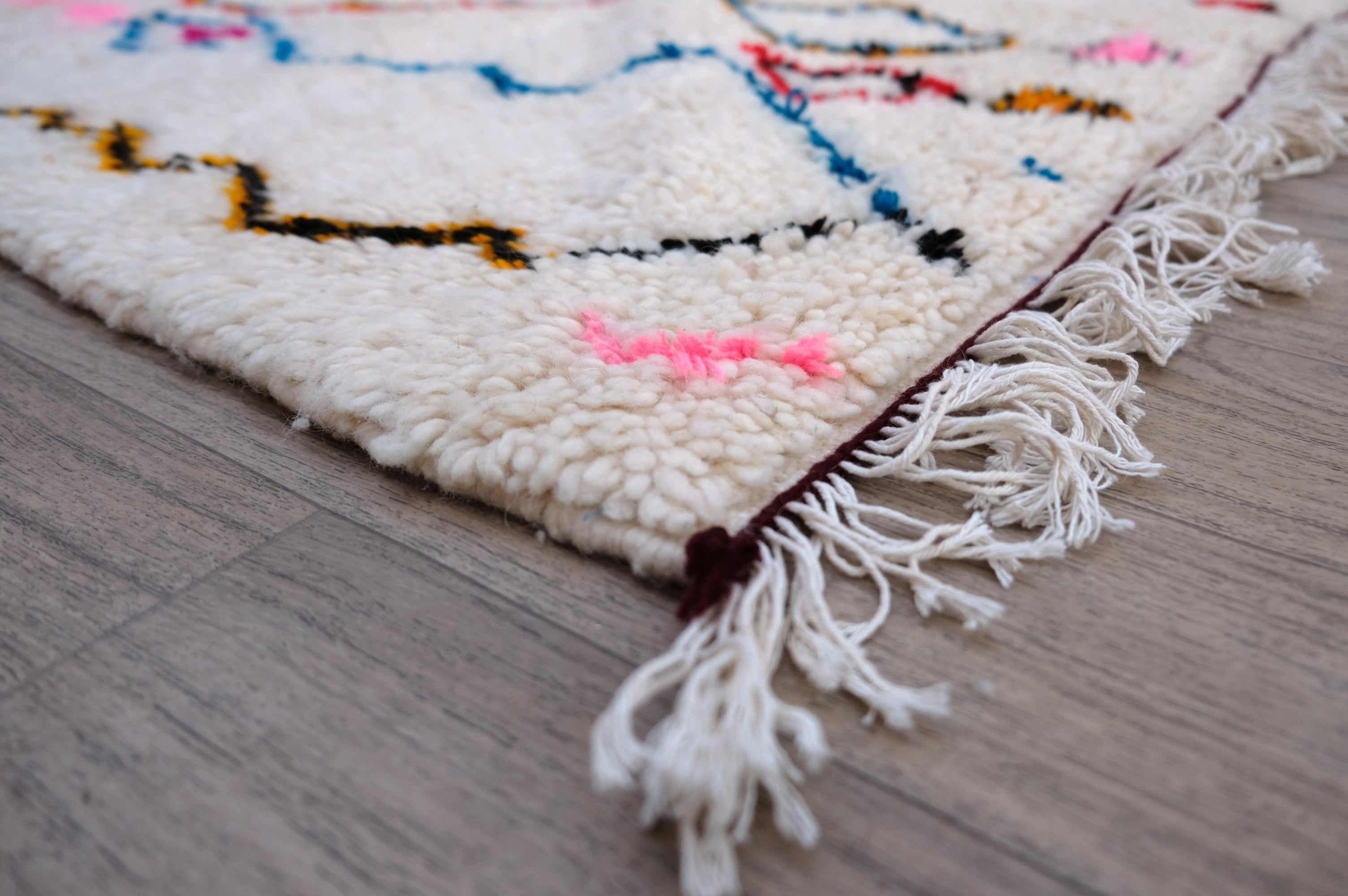 Azilal Moroccan Rug - 4'11'' x 8'10" - AZ113