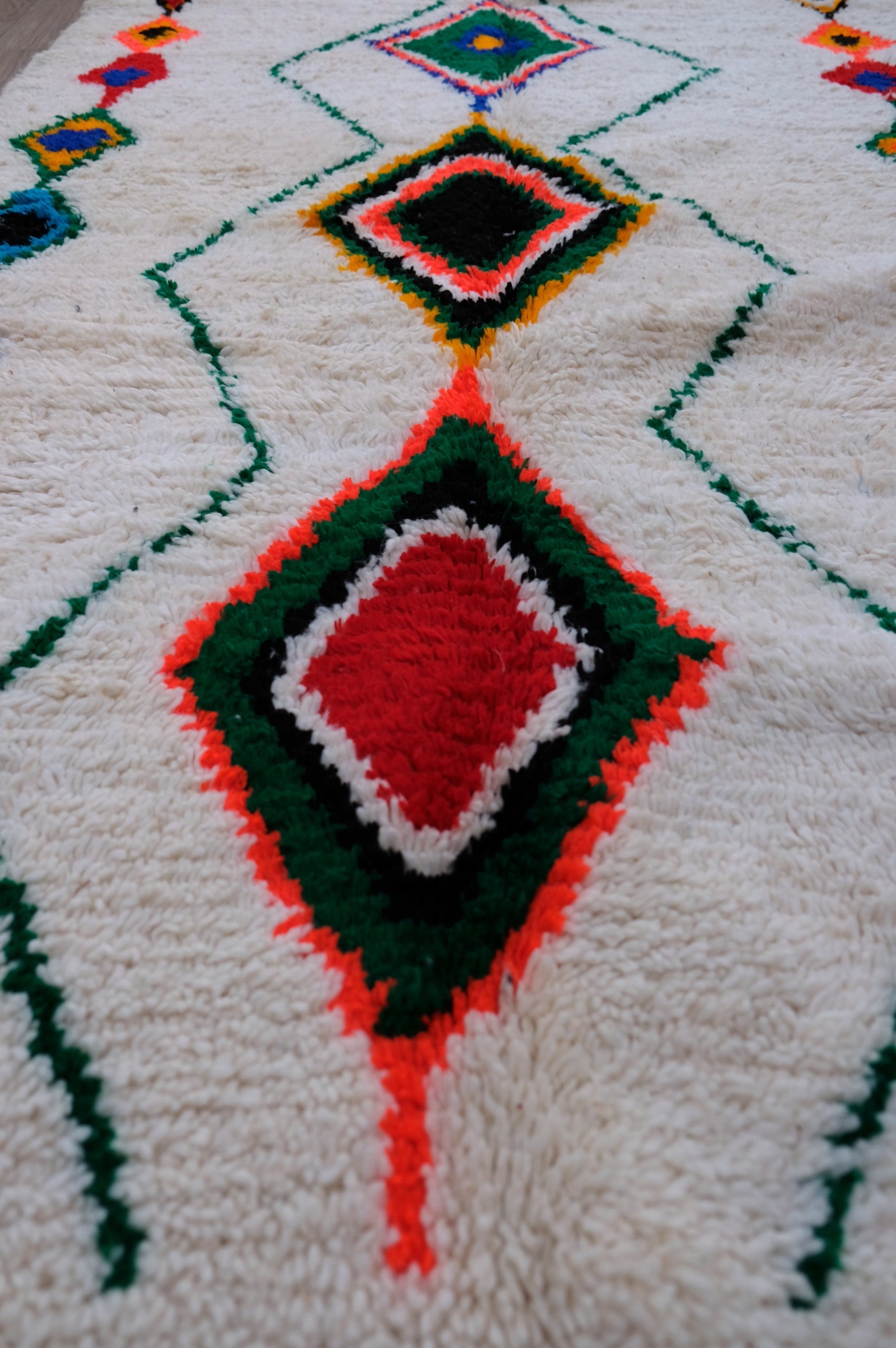 Azilal Moroccan Rug - 4'7'' x 8'2" - AZ115