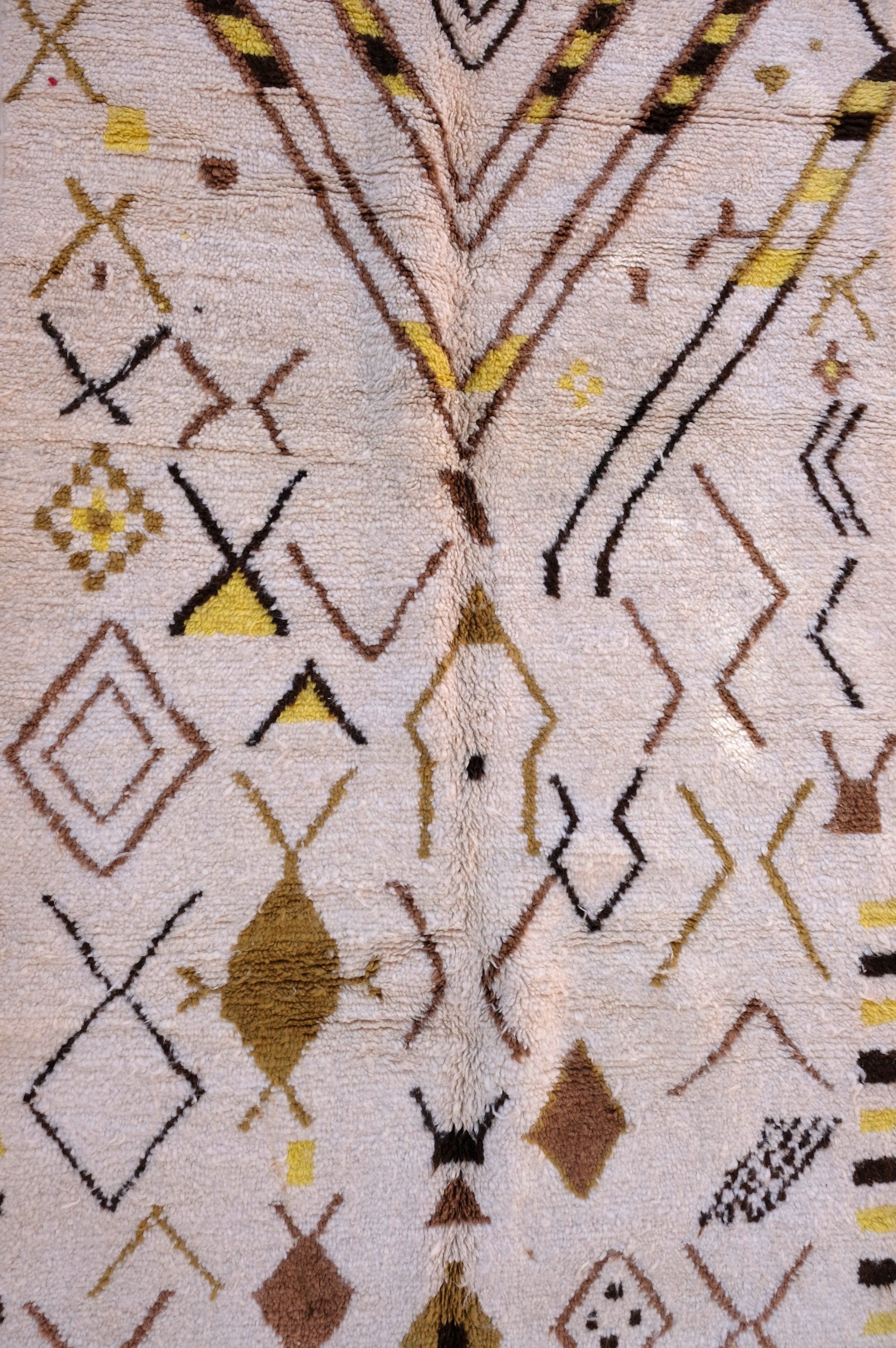 Azilal Moroccan Rug - 4'3'' x 7'3" - AZ119